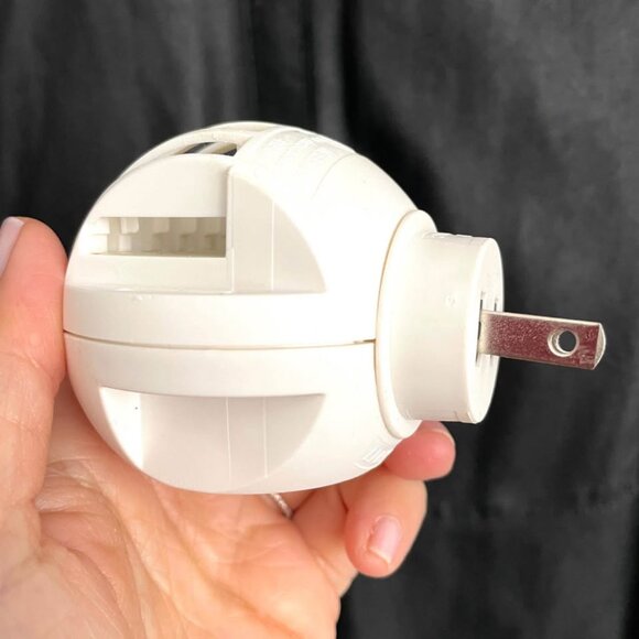 FELIWAY (for Cats) Plug-In Diffuser - empty - Picture 7 of 8